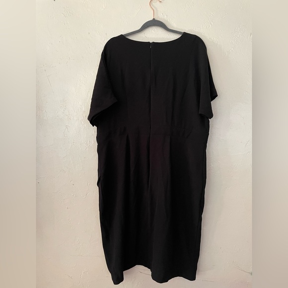 Little black dress by Bobeau size 1x, faux wrap dress - Picture 2 of 2